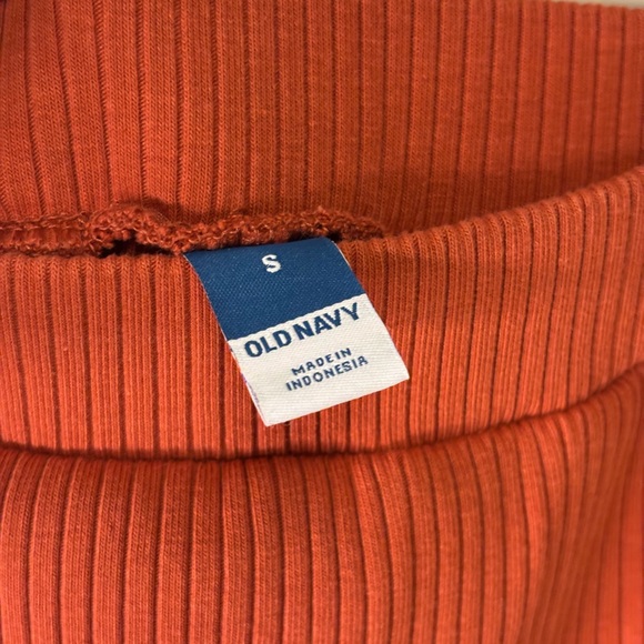 Old Navy Ribbed Maxi Skirt in Rust Orange - Picture 3 of 4